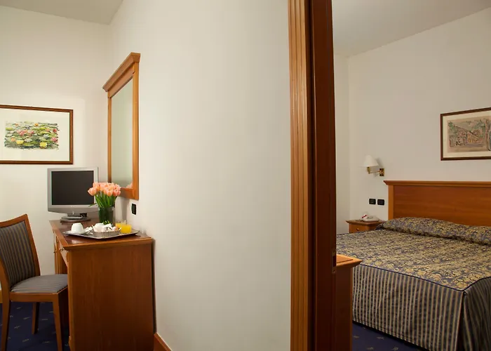 Otel Diplomatic