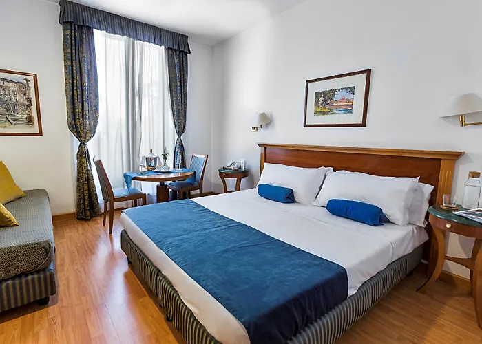 Diplomatic Otel 3*