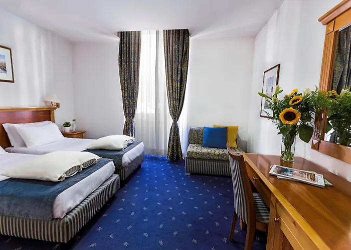 Diplomatic Otel