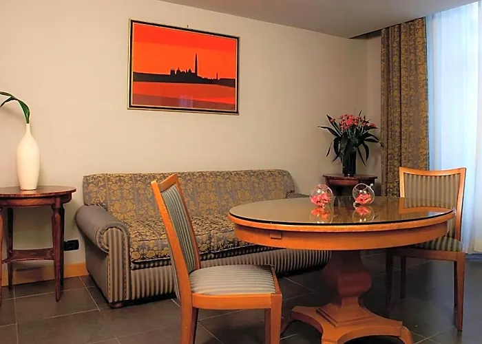 Diplomatic Otel